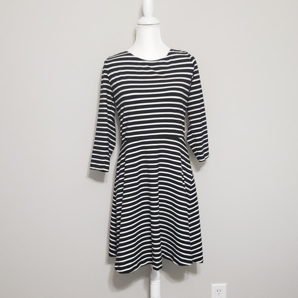 Old Navy Fit & Flare Striped Black + White Dress